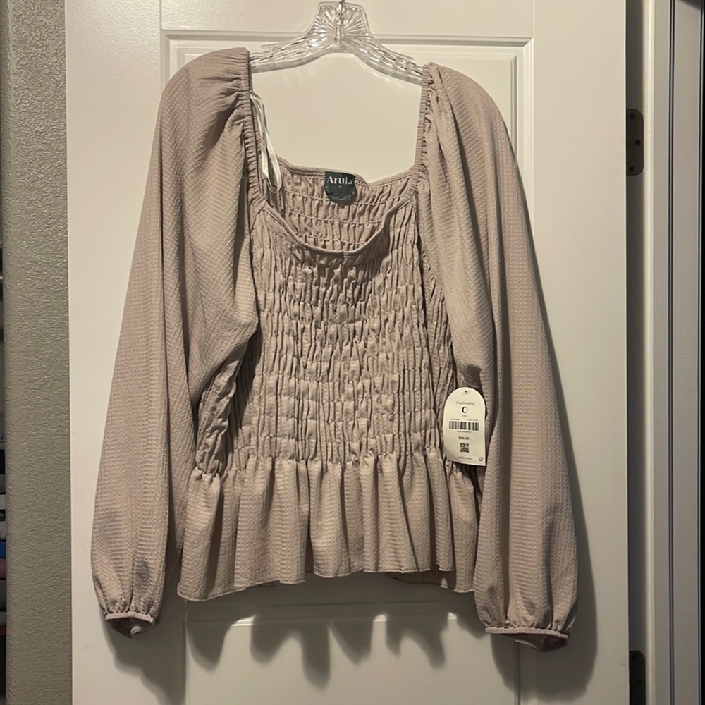 Arula Top